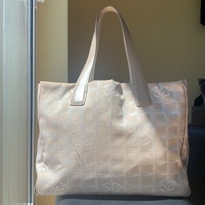 Authentic CHANEL Travel or everyday bag/tote